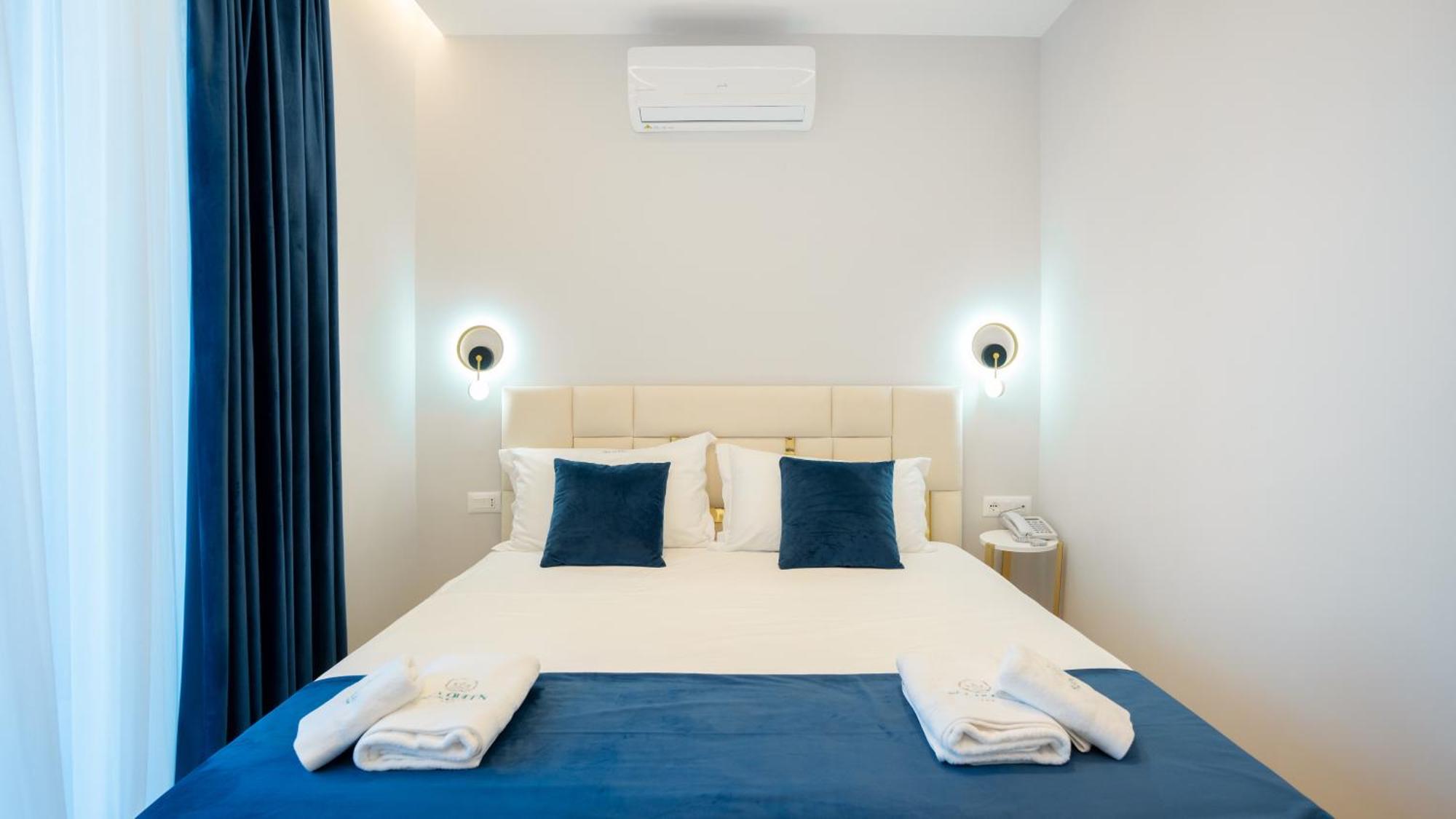 Sea Queen Luxury Hotel ราดฮีมือ ภายนอก รูปภาพ